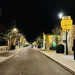 Avenue De Champagne * エペルネー