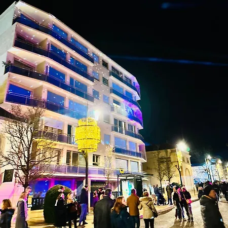 Avenue De Champagne 아파트